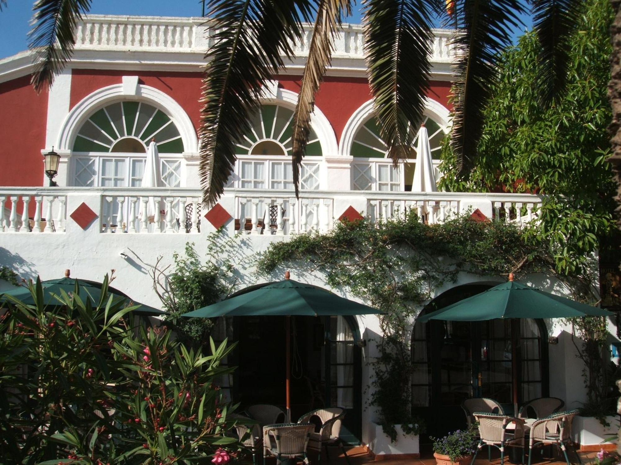 Hotel Del Almirante Ες Καστέλ Εξωτερικό φωτογραφία